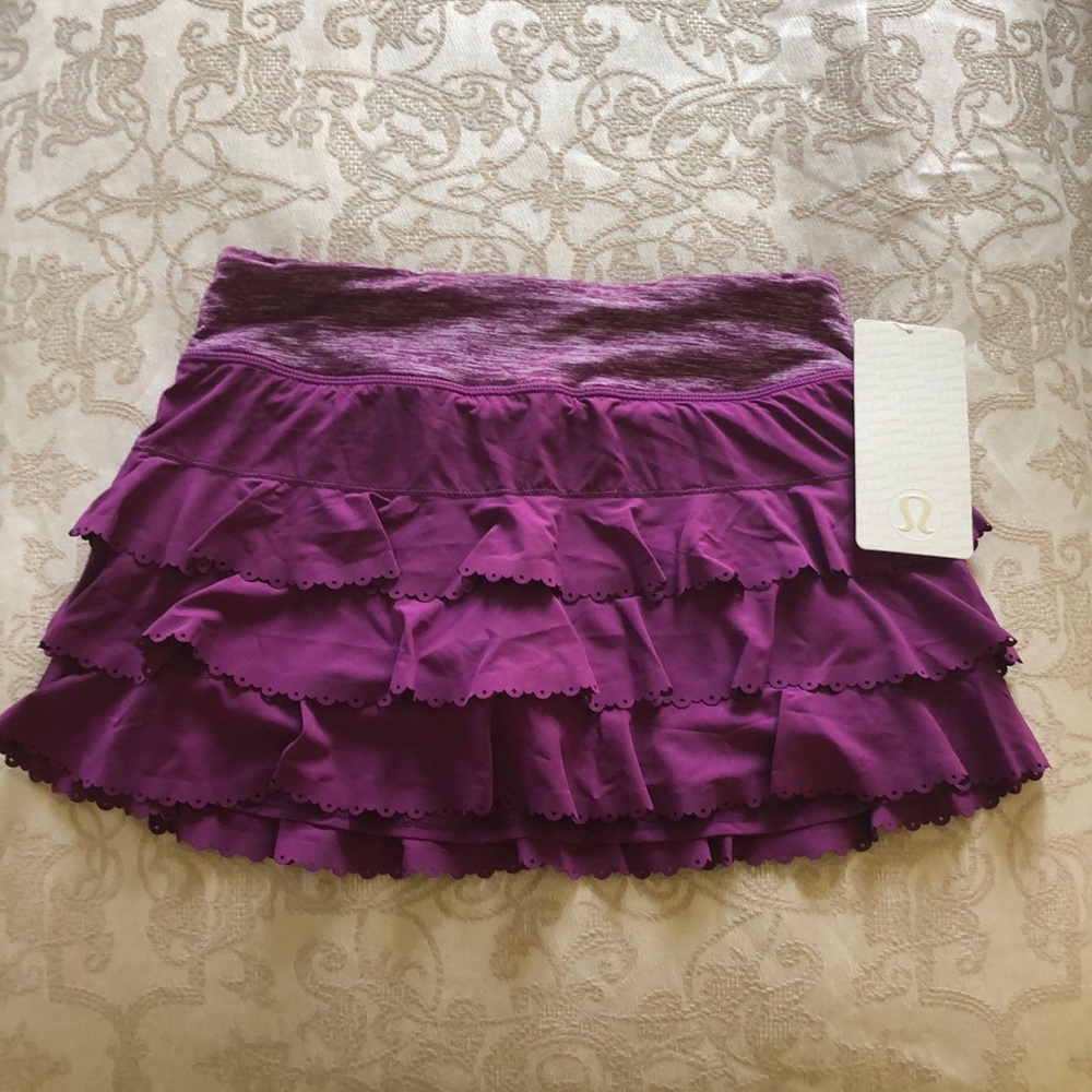 Lululemon Weightless Skirt 4